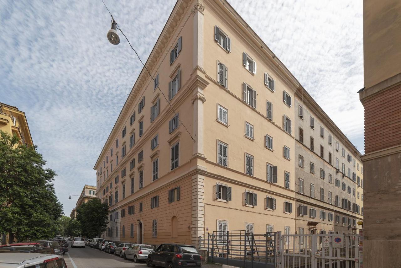 Rione Prati Elegant Apartment With Balcony Рим Екстер'єр фото